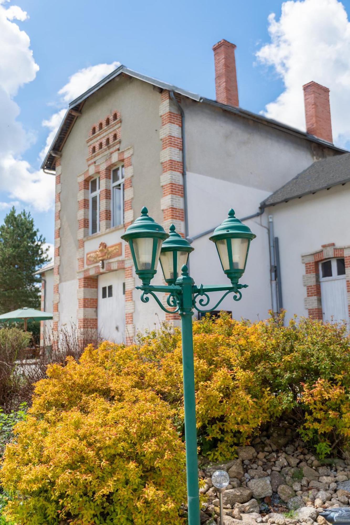 Saint-Bard Chateau De Chazelpaud المظهر الخارجي الصورة